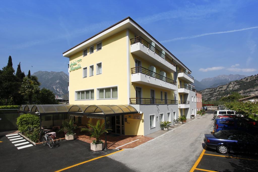 Hotel Miorelli Torbole Sul Garda Exterior foto